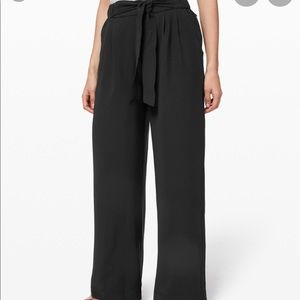 Lululemon Noir Pant - new with tags